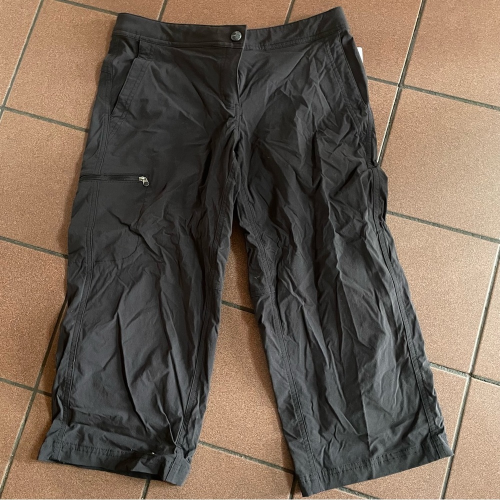 NWT L.L Bean Comfort Trail Crop Pants